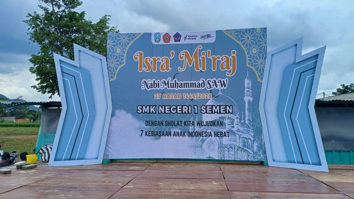 Peringatan Isro’ Mi’roj di SMKN 1 Semen
