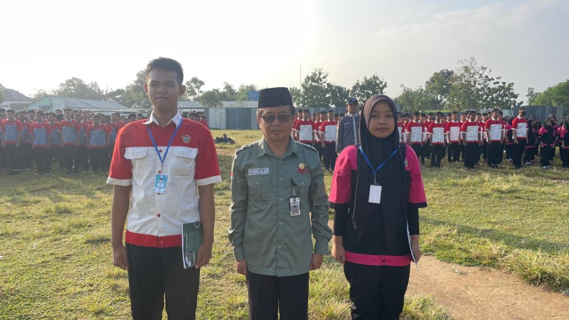 Pemberangkatan Praktik Kerja Lapangan (PKL)Siswa Kelas XII SMKN 1 SEMEN