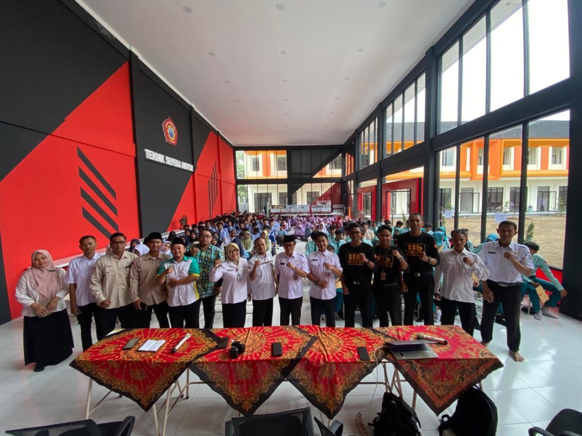 Rekrutmen PT. Sedaap Sejahtera Bersama di SMKN 1 Semen